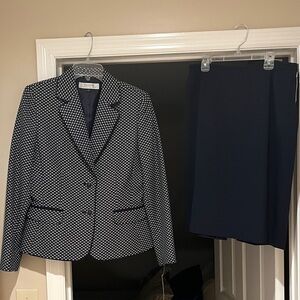 NWT Tahari Navy and White Suit Set